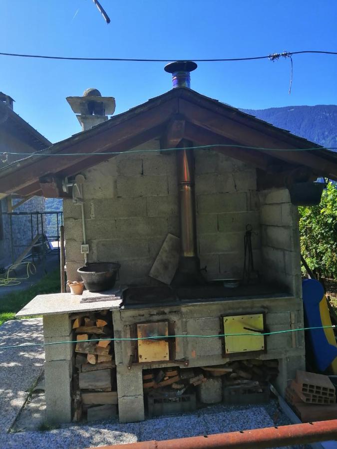 Casa Vacanze La Ca Del Cunfec Sondrio Eksteriør billede