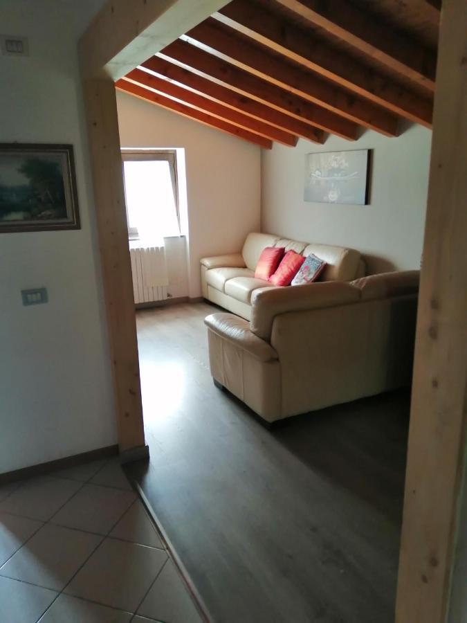 Casa Vacanze La Ca Del Cunfec Sondrio Eksteriør billede