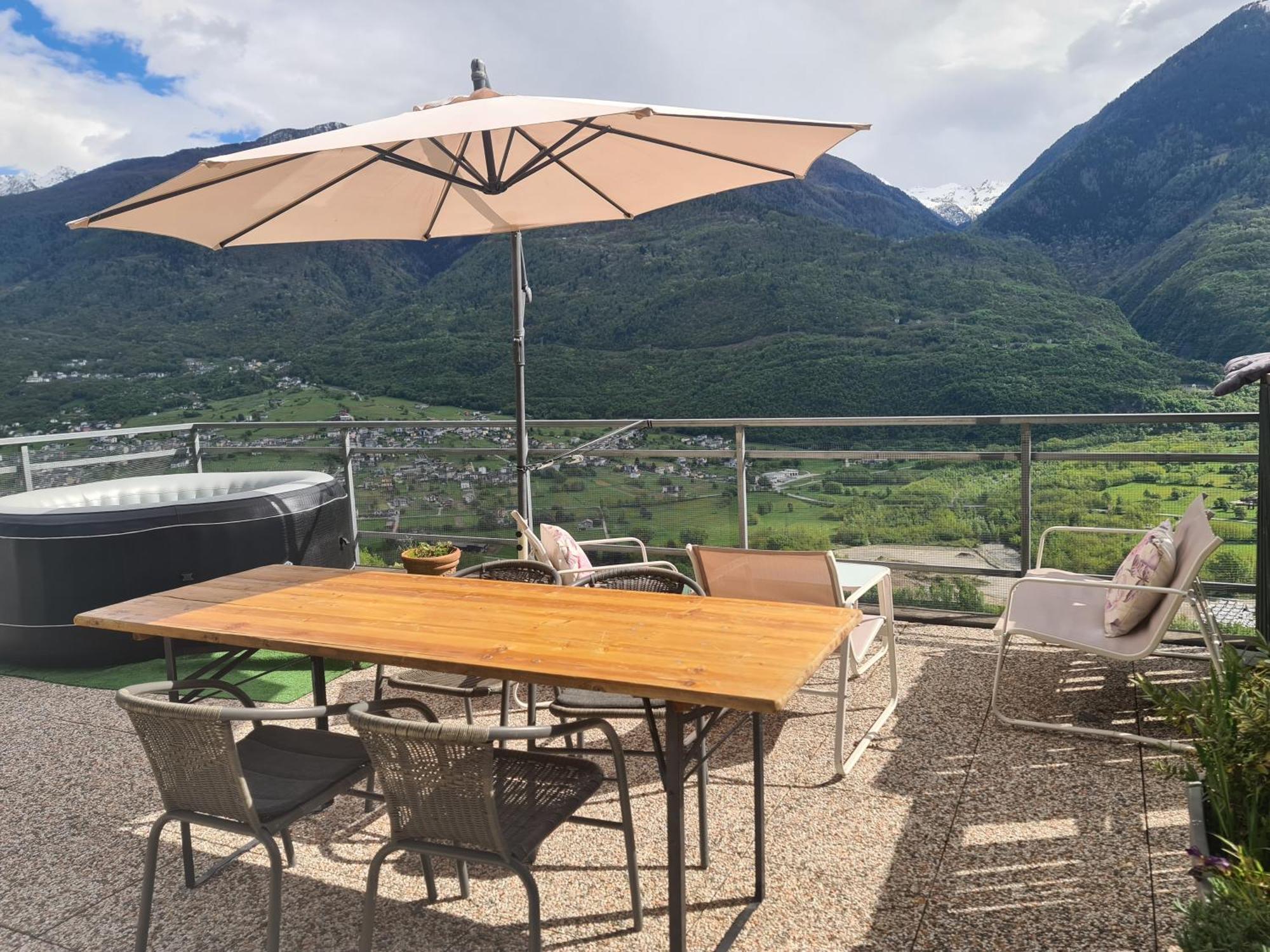 Casa Vacanze La Ca Del Cunfec Sondrio Eksteriør billede